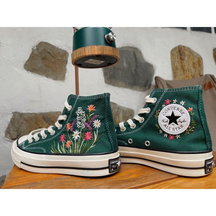 Midnight Converse Custom, Floral embroidery, Converse small flower