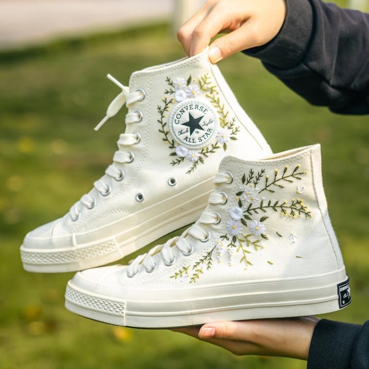 Custom Embroidered Wedding Converse,White Flowers Embroidered Sneakers