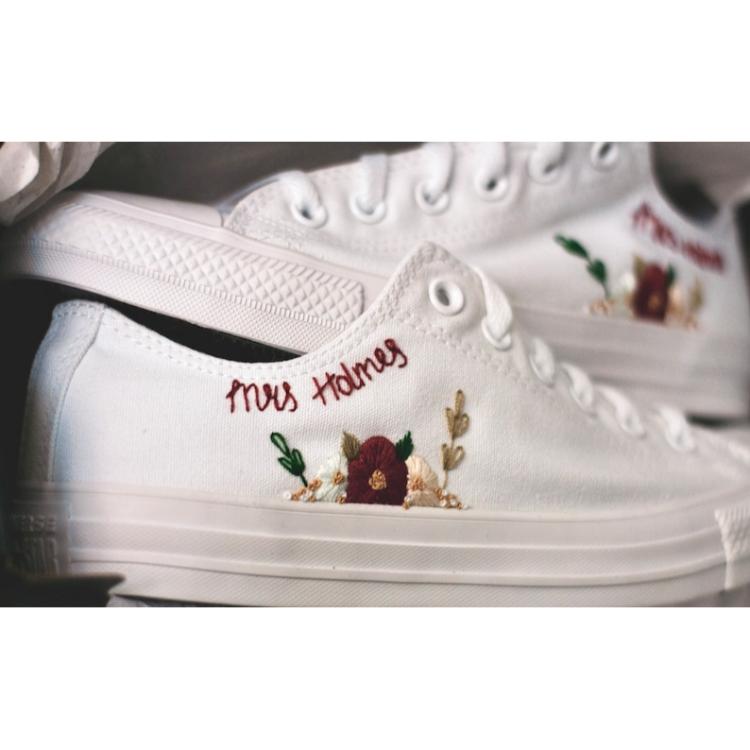 Embroidered Bridal Converse , Comfy Bride Shoes , Custom Wedding Shoes