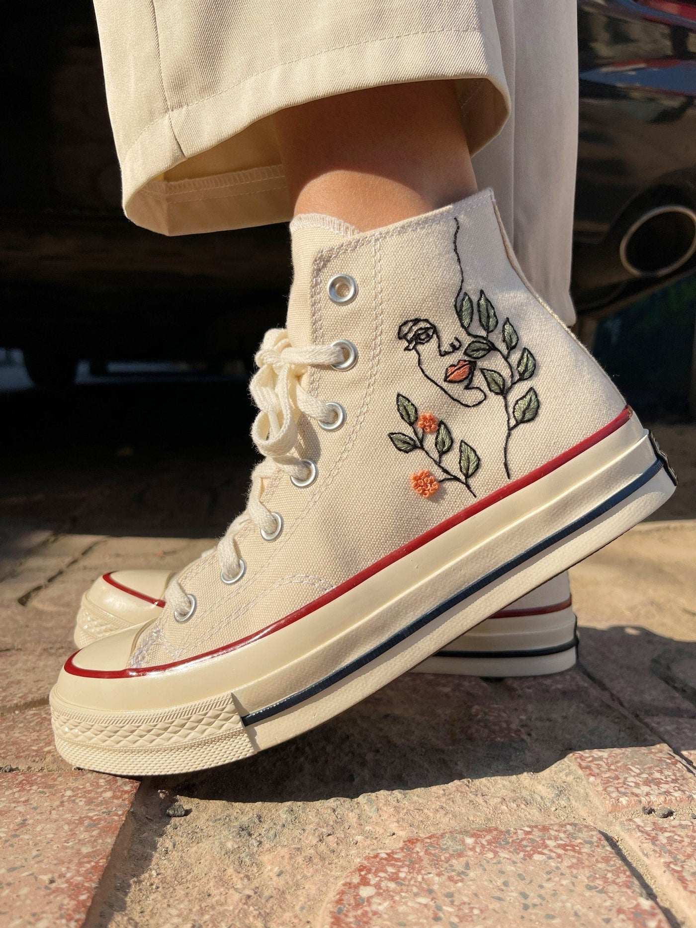Embroidered Converse,Custom Converse Flowers,Leaves Faces