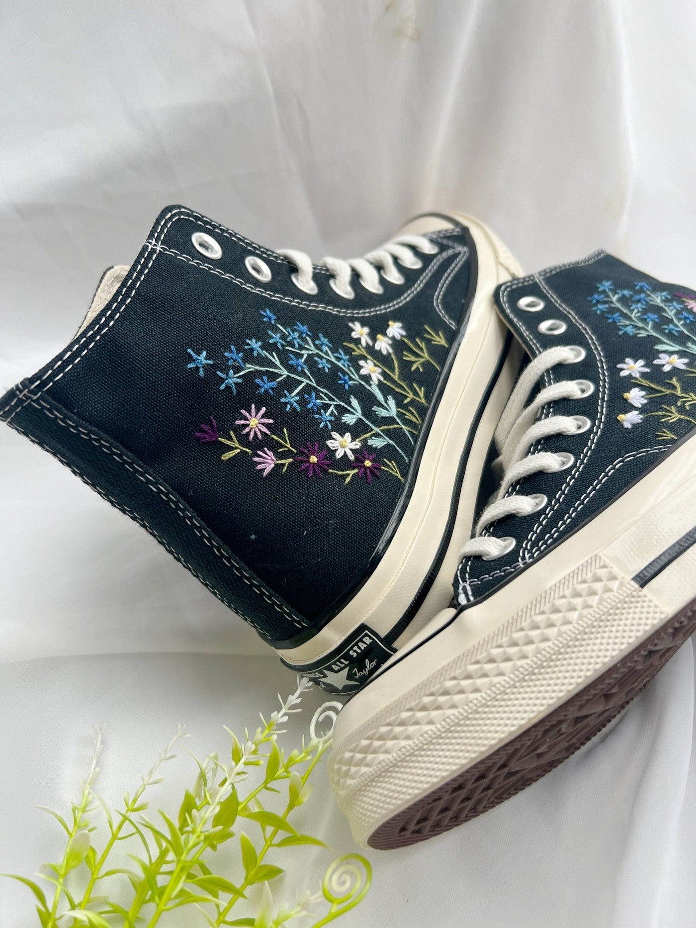 Embroidered Converse,Floral Converse,Converse High Tops,Flower Conver